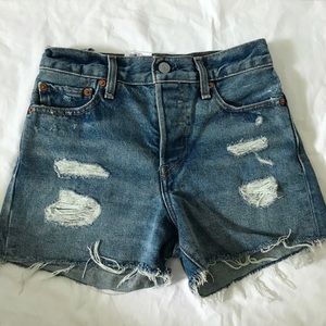 High rise wedgie shorts